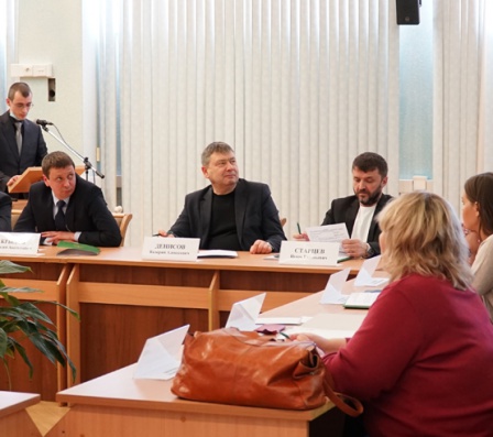 Помощь при внешней торговле должна быть быстрой: в Уральском таможенном управлении состоялось заседание Консультативного совета